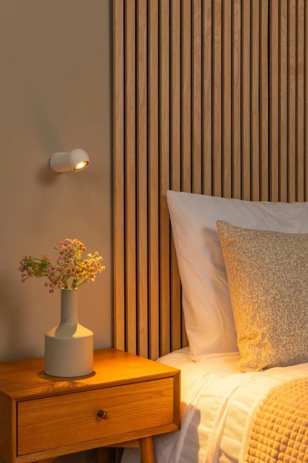 Lucide IPSOS - Wandleuchte Badezimmer - LED - 1x6W 2700K - IP54 - Weiß - Atmosphäre 1